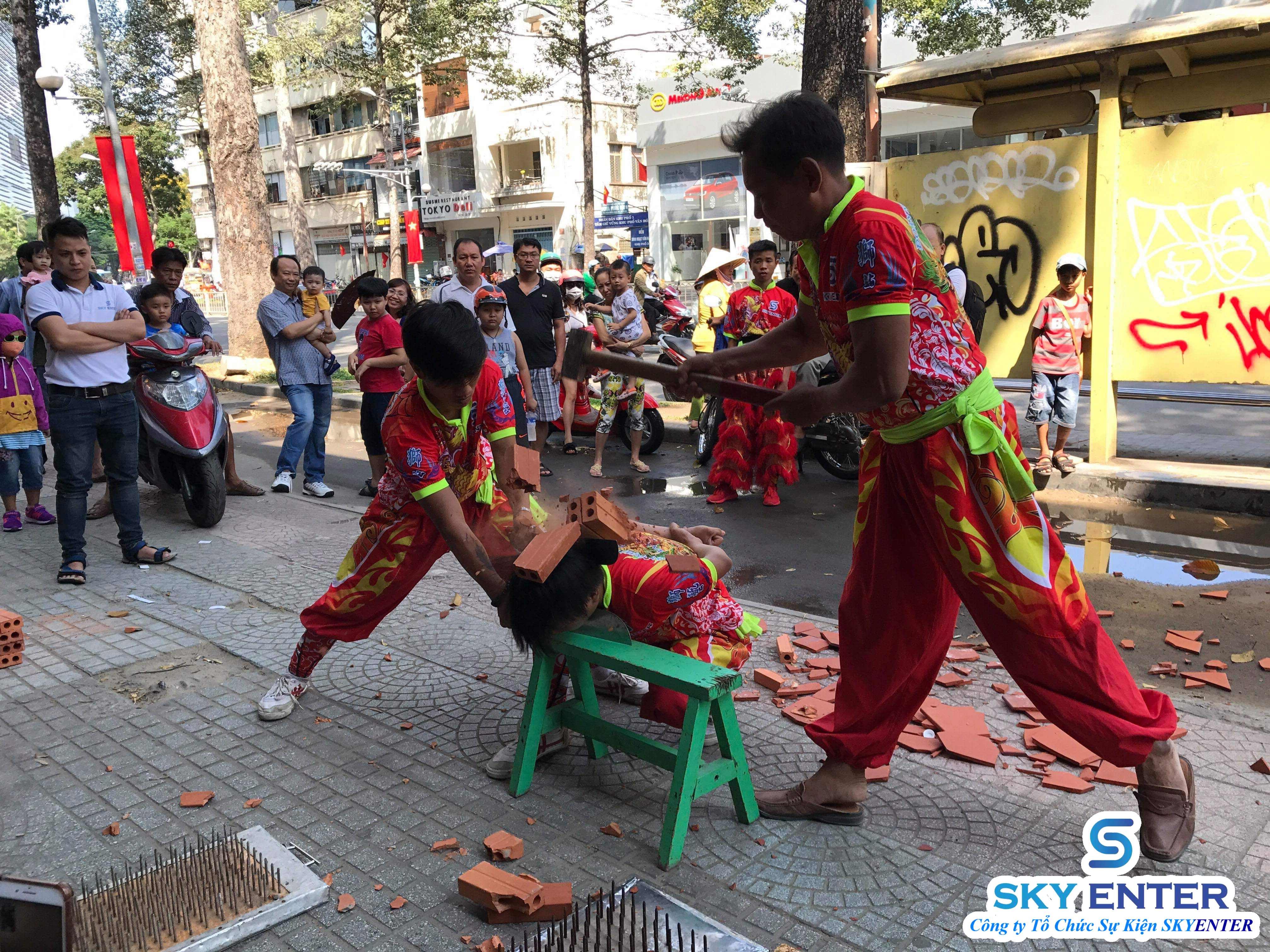 tổ chức sự kiện khai trương kungfu tea